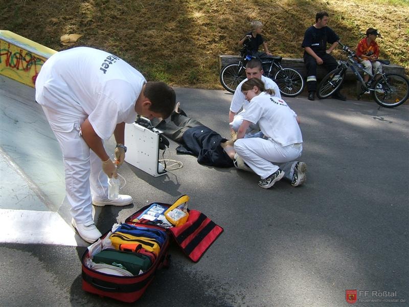 Bild 5 von 26 Einsatz f&uuml;r das BRK: Bewusstlose Person