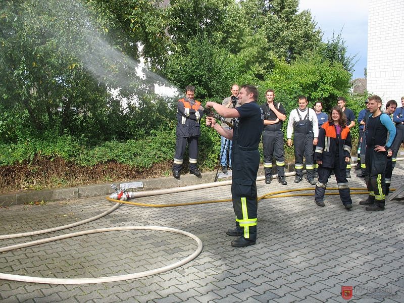 Bild 1 von 18 Zu Beginn eine kurze &Uuml;bung am Hohlstrahlrohr