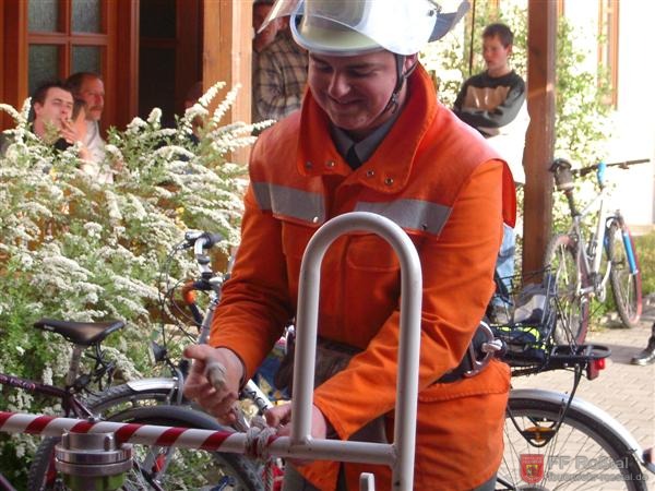 Bild 4 von 14 Gestochener Mastwurf.