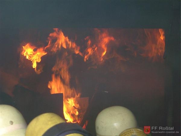 Bild 16 von 20 Brand&uuml;bungscontainer