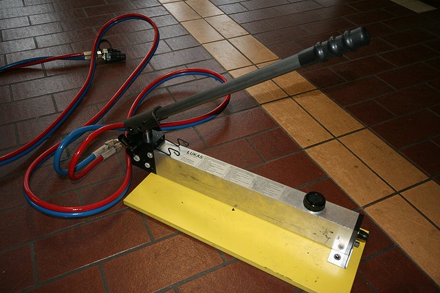 Bild des/der Ausrüstungsgegenstands/-gegenstände (Handpumpe)