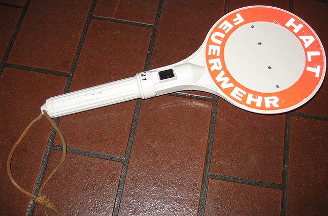 Bild des/der Ausrüstungsgegenstands/-gegenstände (Winkerkelle)