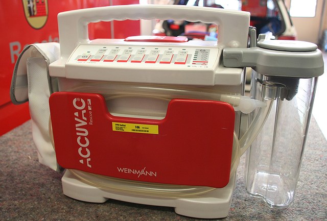 Bild des/der Ausrüstungsgegenstands/-gegenstände (Absaugeinheit)