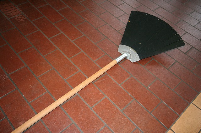 Bild des/der Ausrüstungsgegenstands/-gegenstände (Feuerpatsche)