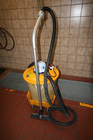 Bild des/der Ausrüstungsgegenstands/-gegenstände (Wassersauger)