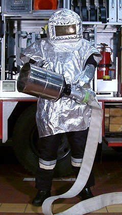 Bild des/der Ausrüstungsgegenstands/-gegenstände (Hitzeschutzanzug)